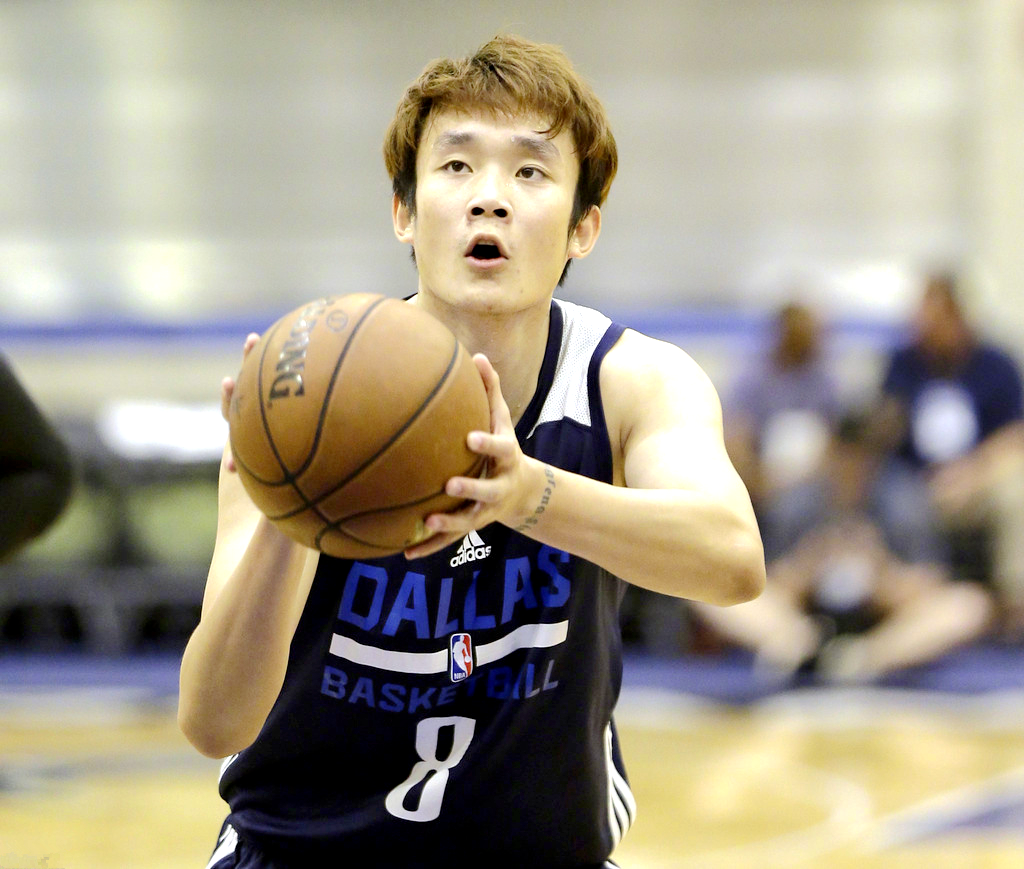 开云棋牌app下载包含费城76人赛前刷新队史纪录，志在CBA季后赛名次提升，底气十足，阵容厚度经受考验的词条