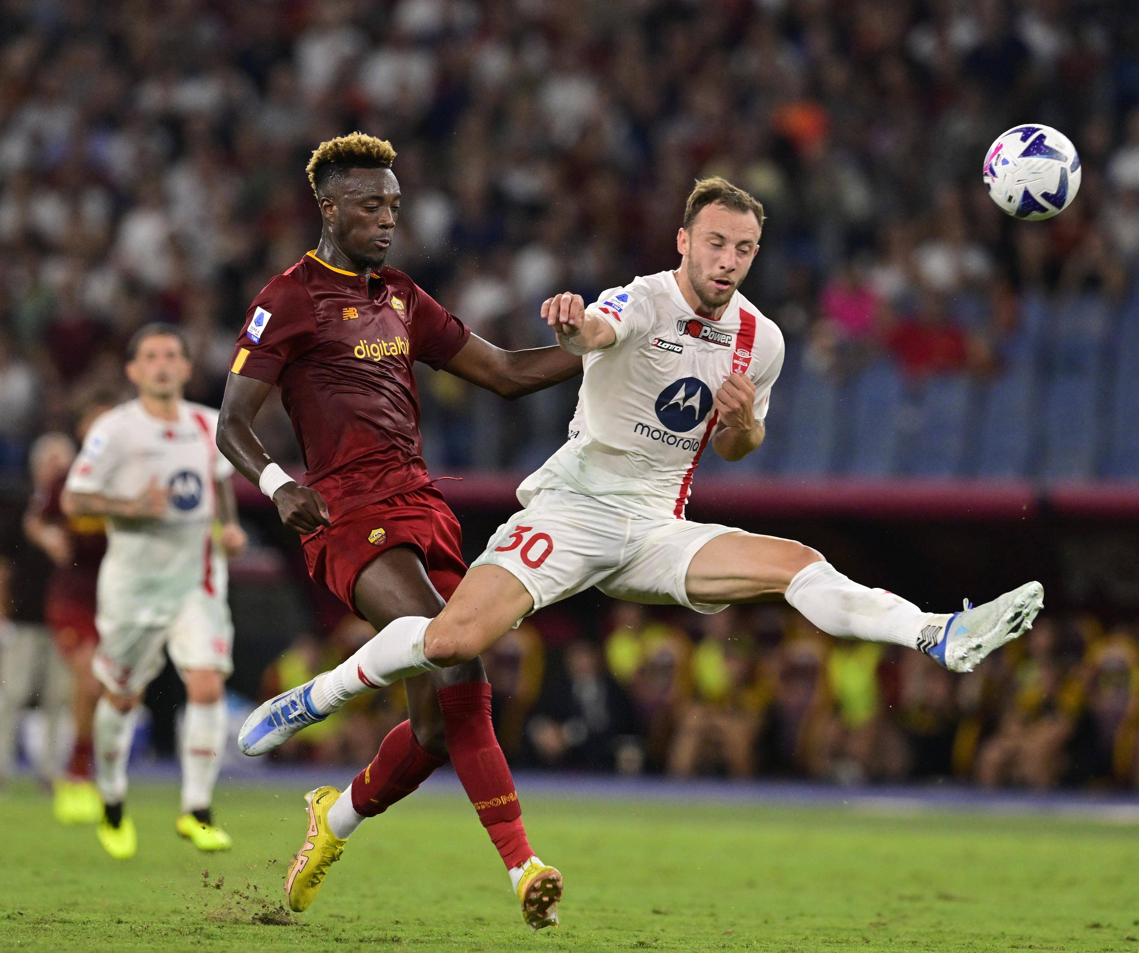 开云棋牌下载波尔图迎意甲关键赛；冲刺阶段篮板制胜；底气十足；心理建设被强调的简单介绍